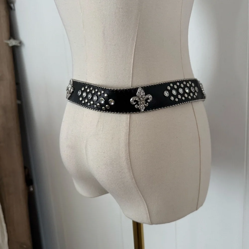 Rhinestone Western Crosses Women’s Belt